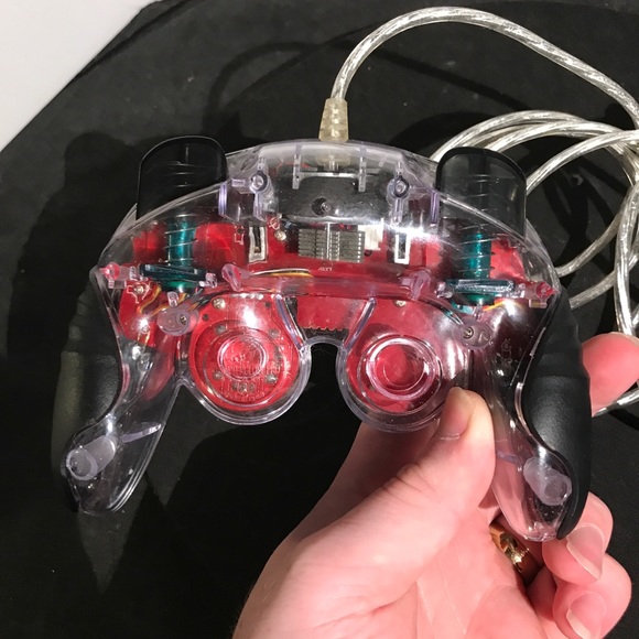 GameStop Nintendo GameCube LED Controller (RED) - Picture 6 of 7